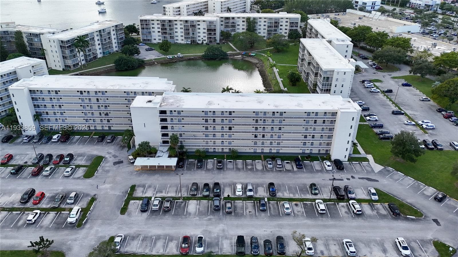 2855 Leonard Dr # H607, Aventura FL 33160 — 18