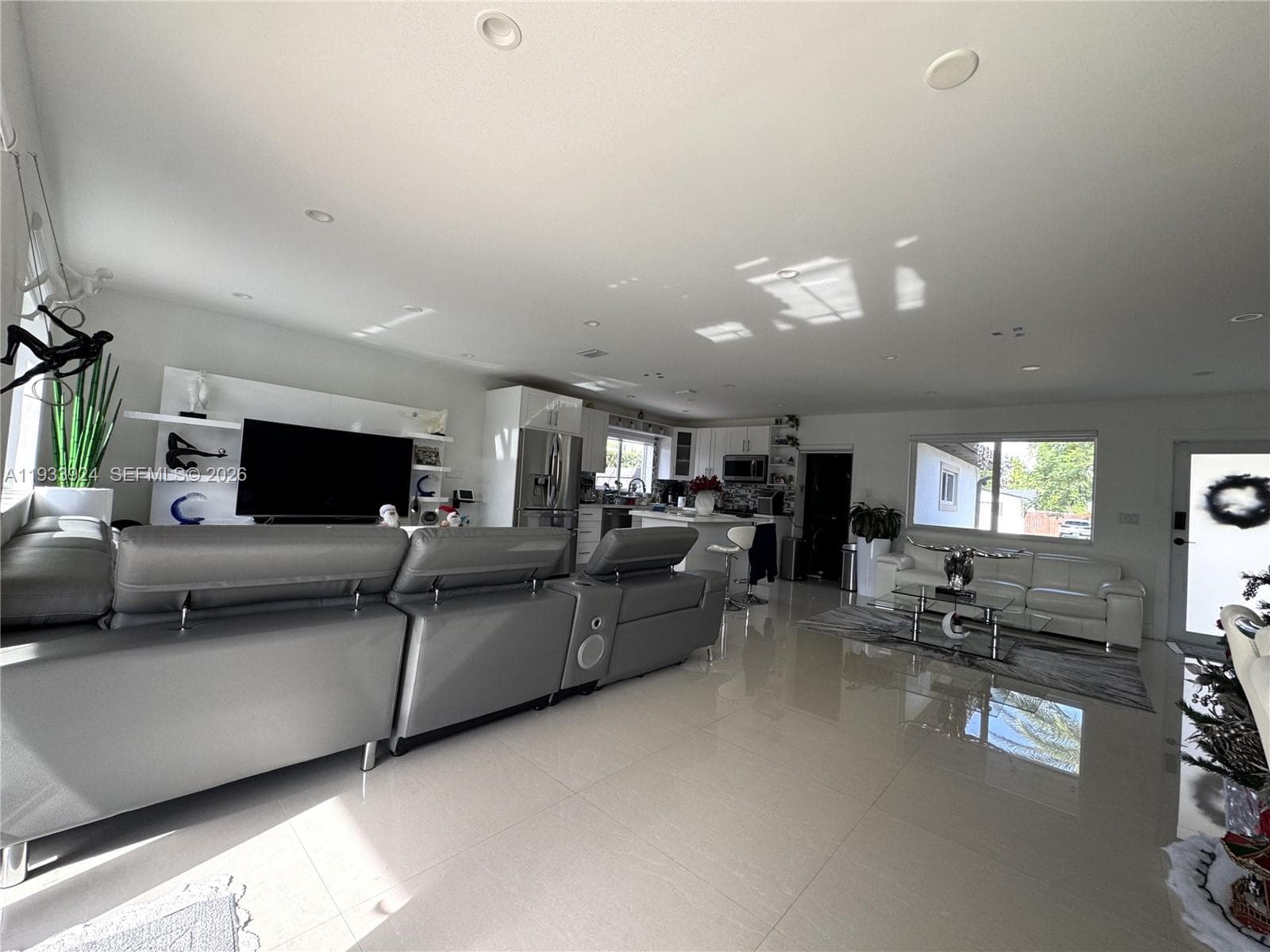 9300 SW 192nd Dr, Cutler Bay FL 33157 — 6