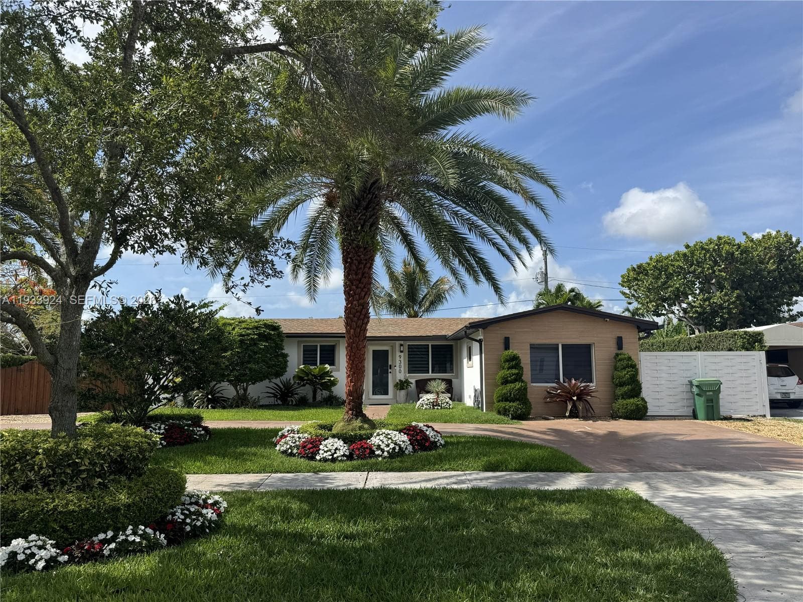 9300 SW 192nd Dr, Cutler Bay FL 33157 — 1