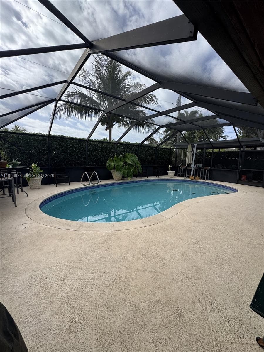 9300 SW 192nd Dr, Cutler Bay FL 33157 — 15