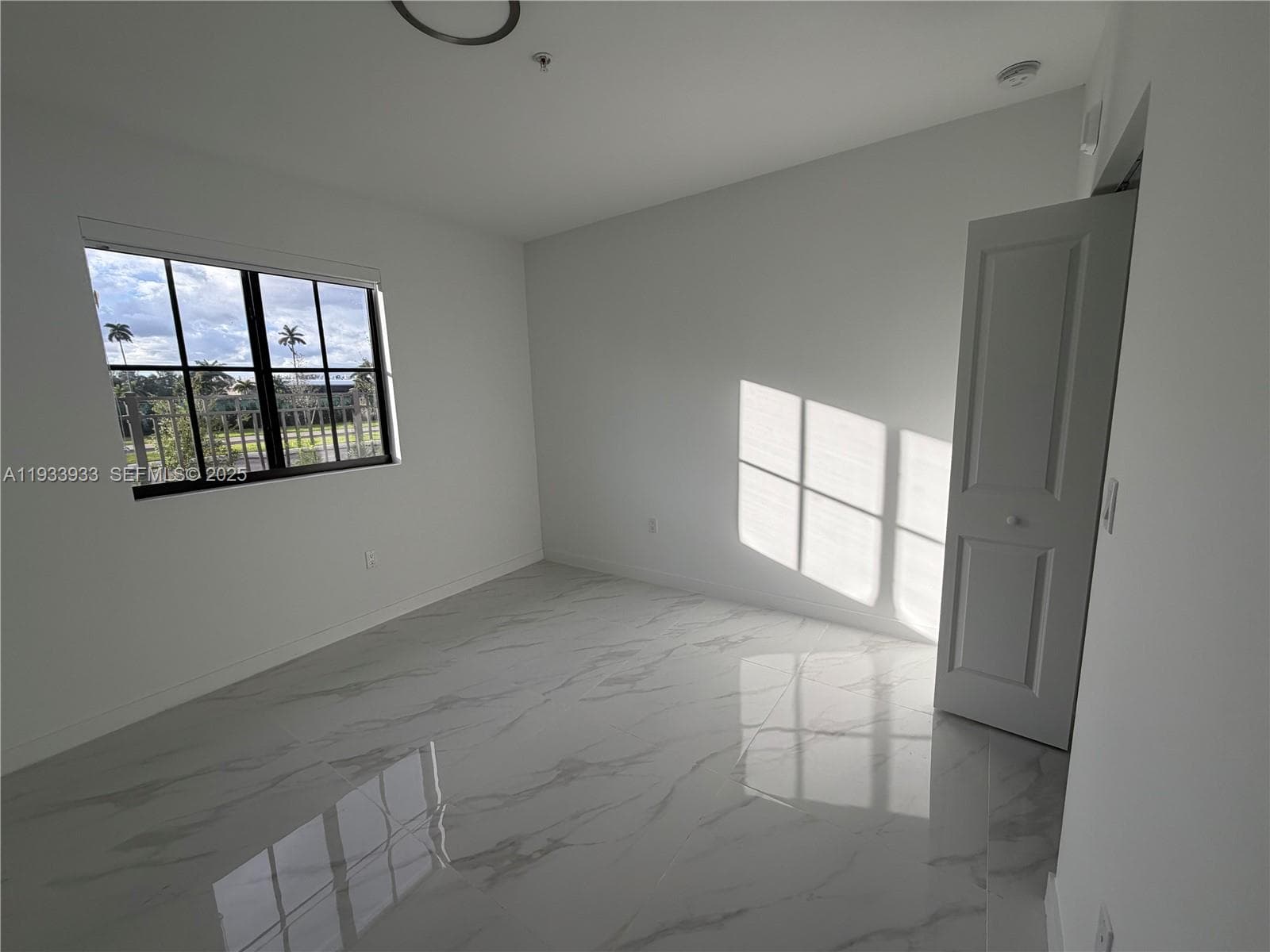 2308 E 4th ave # 208, Hialeah FL 33013 — 7