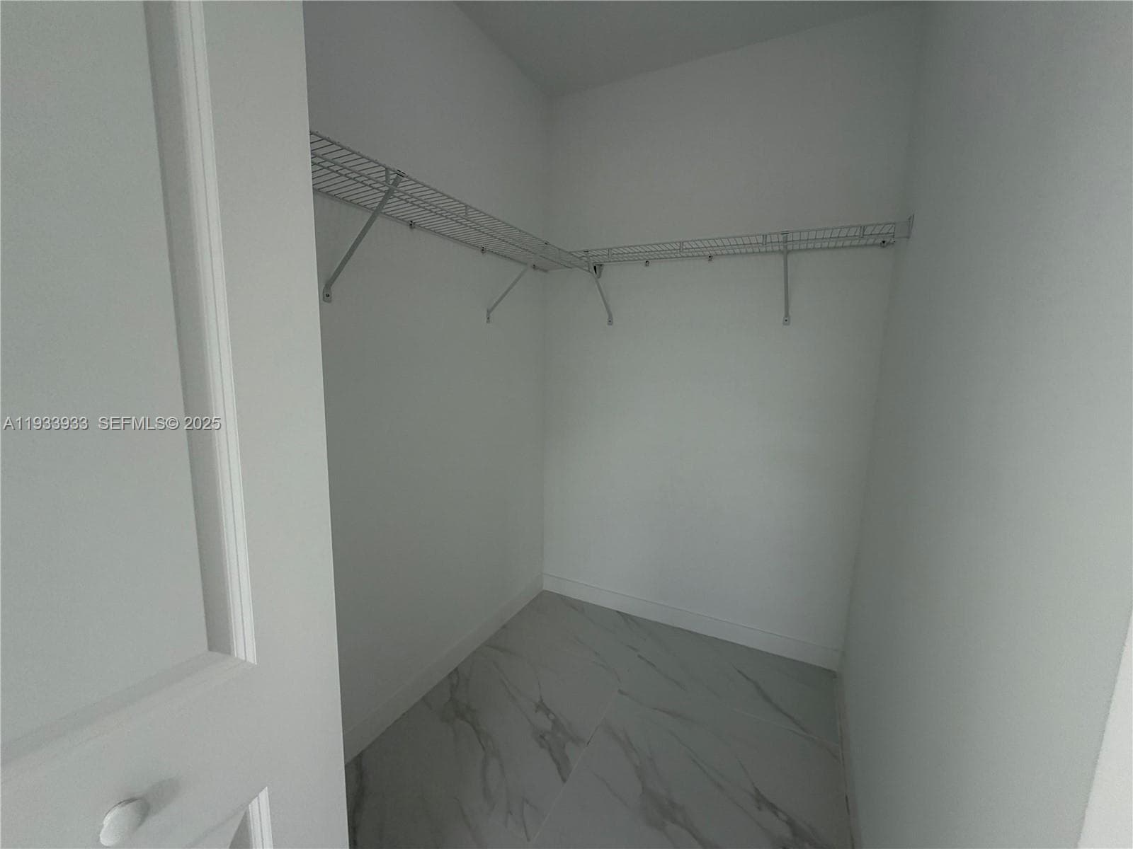 2308 E 4th ave # 208, Hialeah FL 33013 — 9