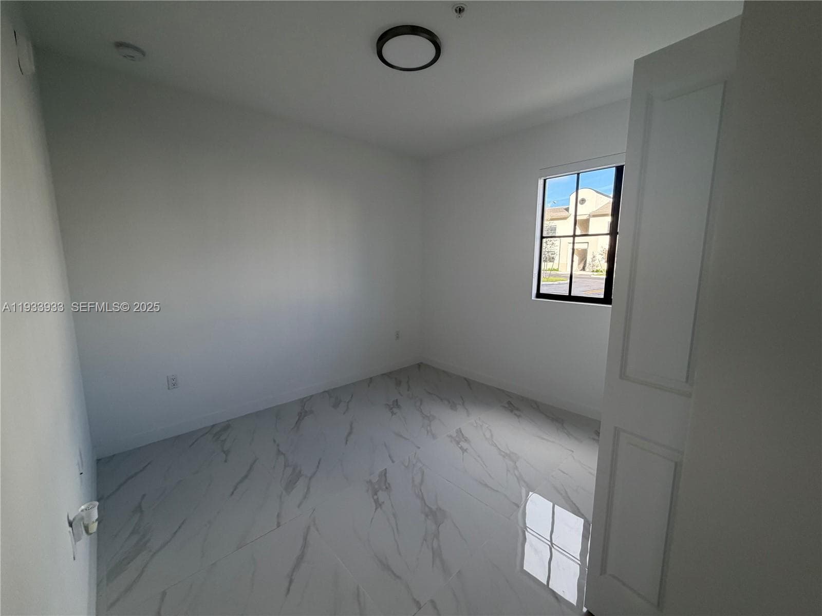 2308 E 4th ave # 208, Hialeah FL 33013 — 11
