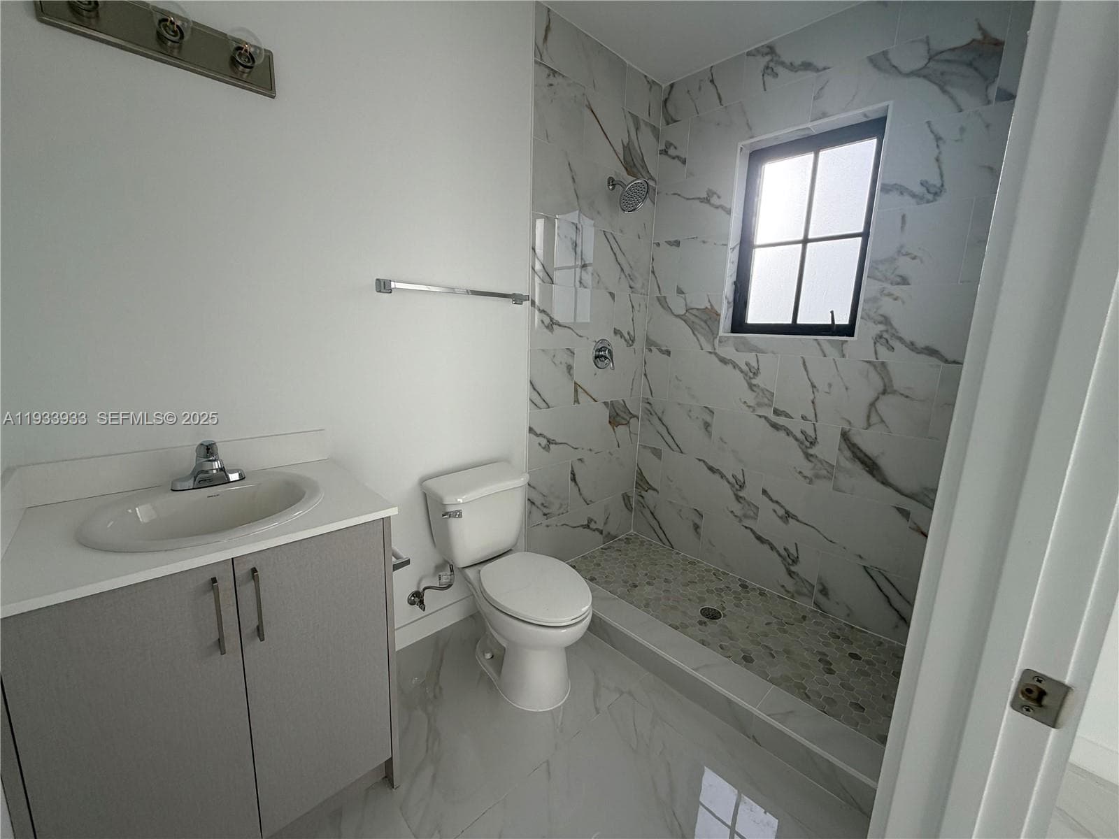 2308 E 4th ave # 208, Hialeah FL 33013 — 8