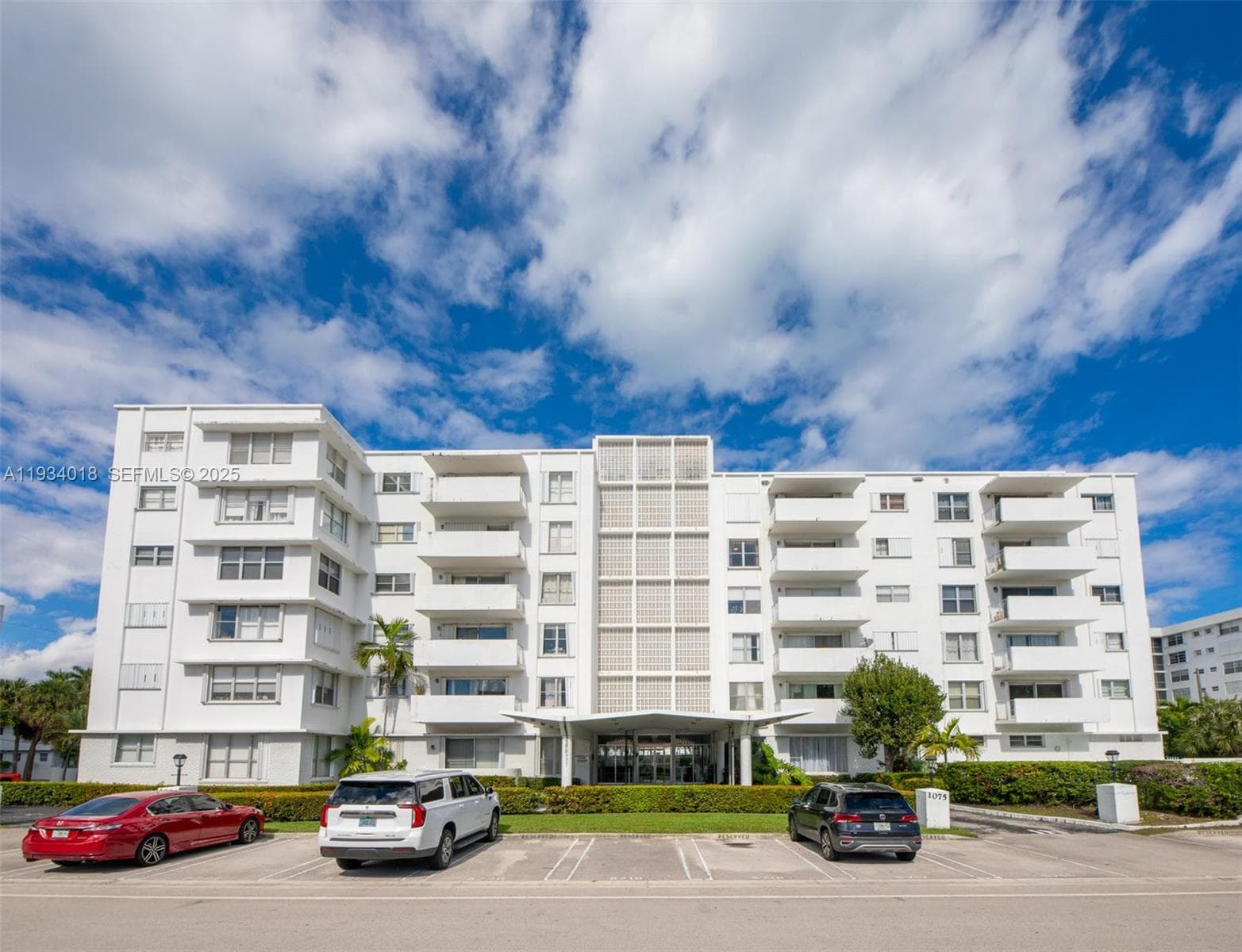 Berkshire House Condo, Bay Harbor Islands, FL — 33