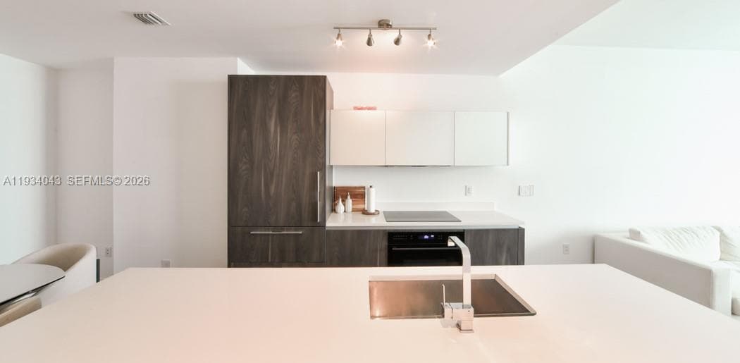 480 NE 31st St # 3404, Miami FL 33137 — 17