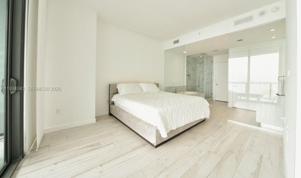 480 NE 31st St # 3404, Miami FL 33137 — 4