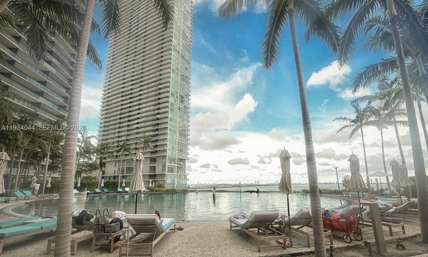 480 NE 31st St # 3405, Miami FL 33137 — 17