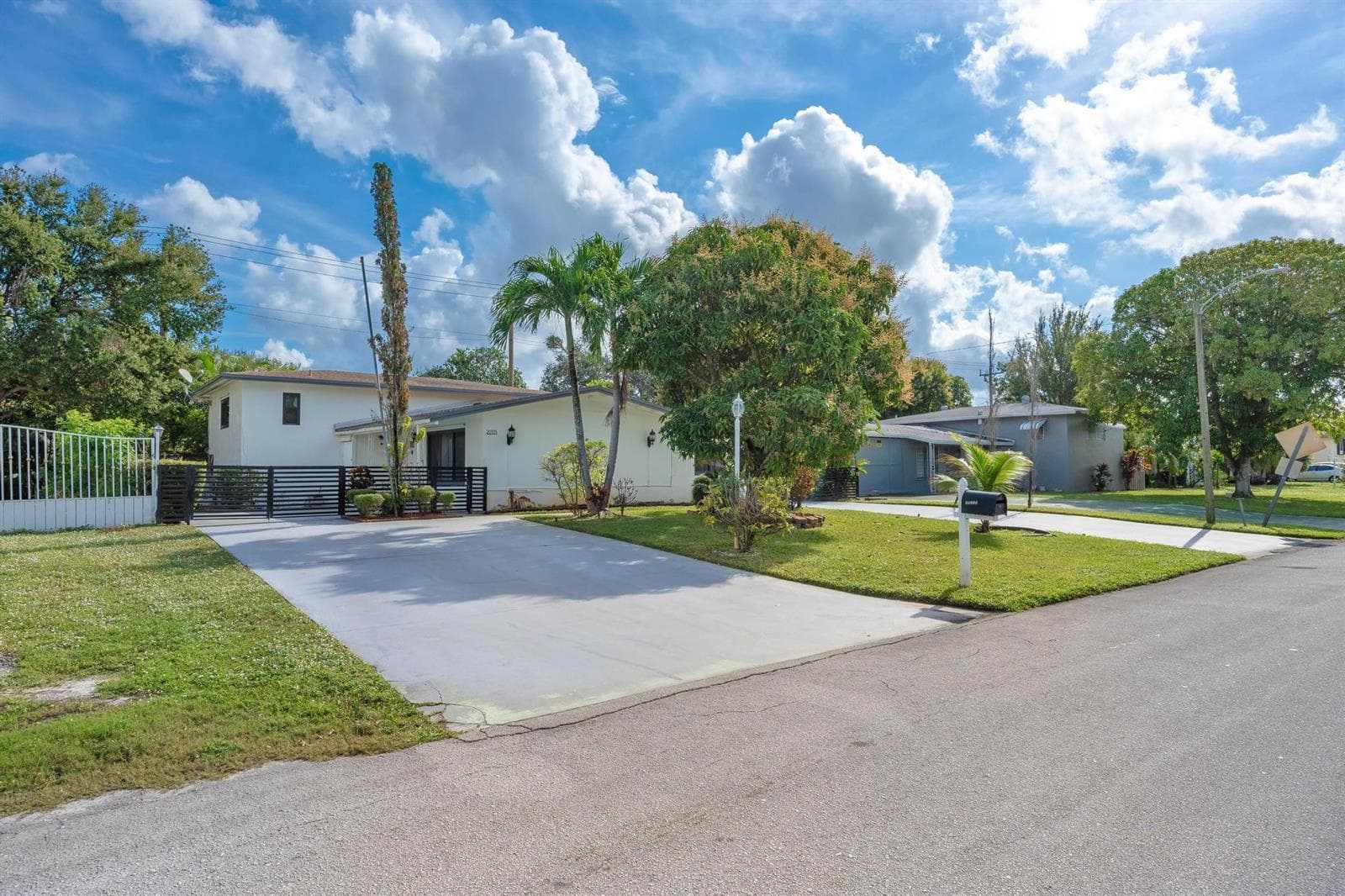 20335 NE 13th Court, Miami FL 33179 — 42
