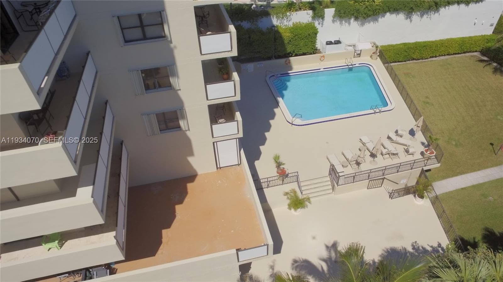 1623 Collins Ave # 218, Miami Beach FL 33139 — 22