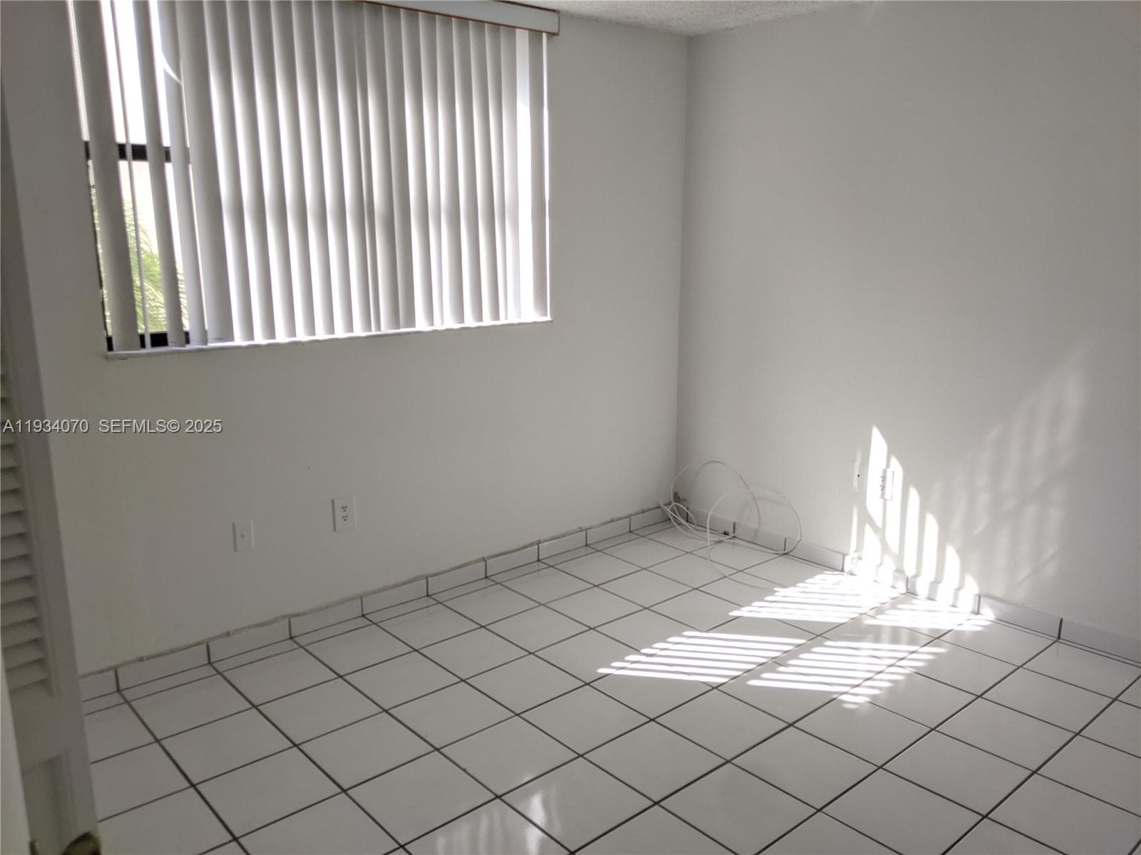 1623 Collins Ave # 218, Miami Beach FL 33139 — 10