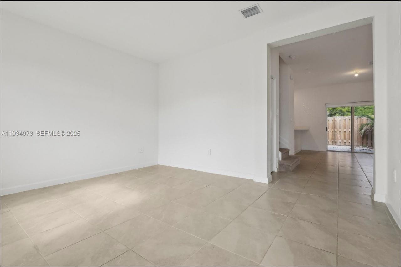 2645 SE 17th St, Homestead FL 33035 — 2