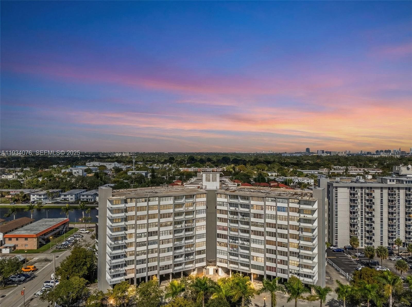 2025 NE 164th St # 808, North Miami Beach FL 33162 — 17