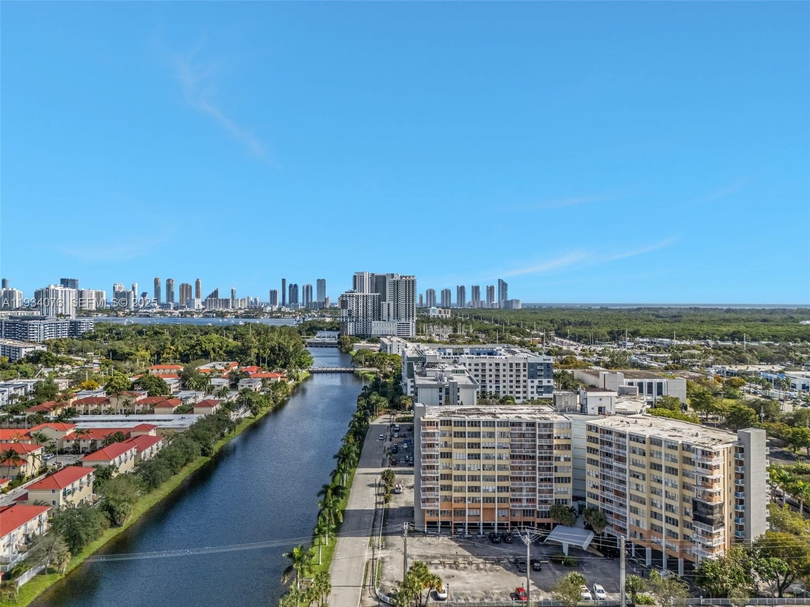 2025 NE 164th St # 808, North Miami Beach FL 33162 — 18