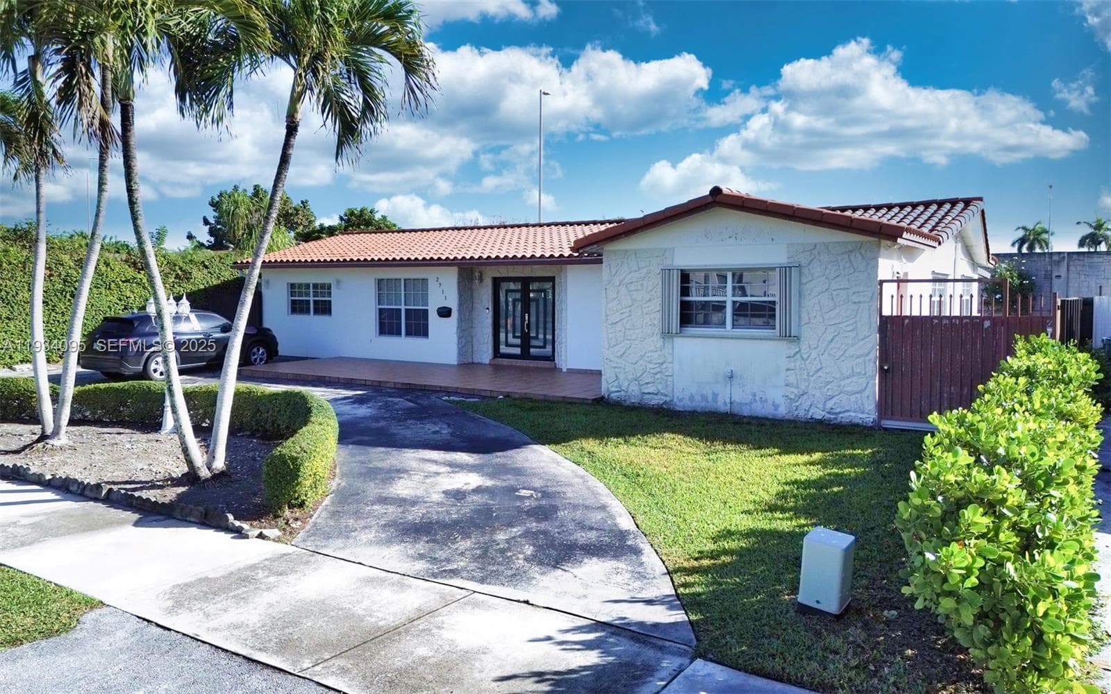 2711 SW 117th Ct, Miami FL 33175 — 6