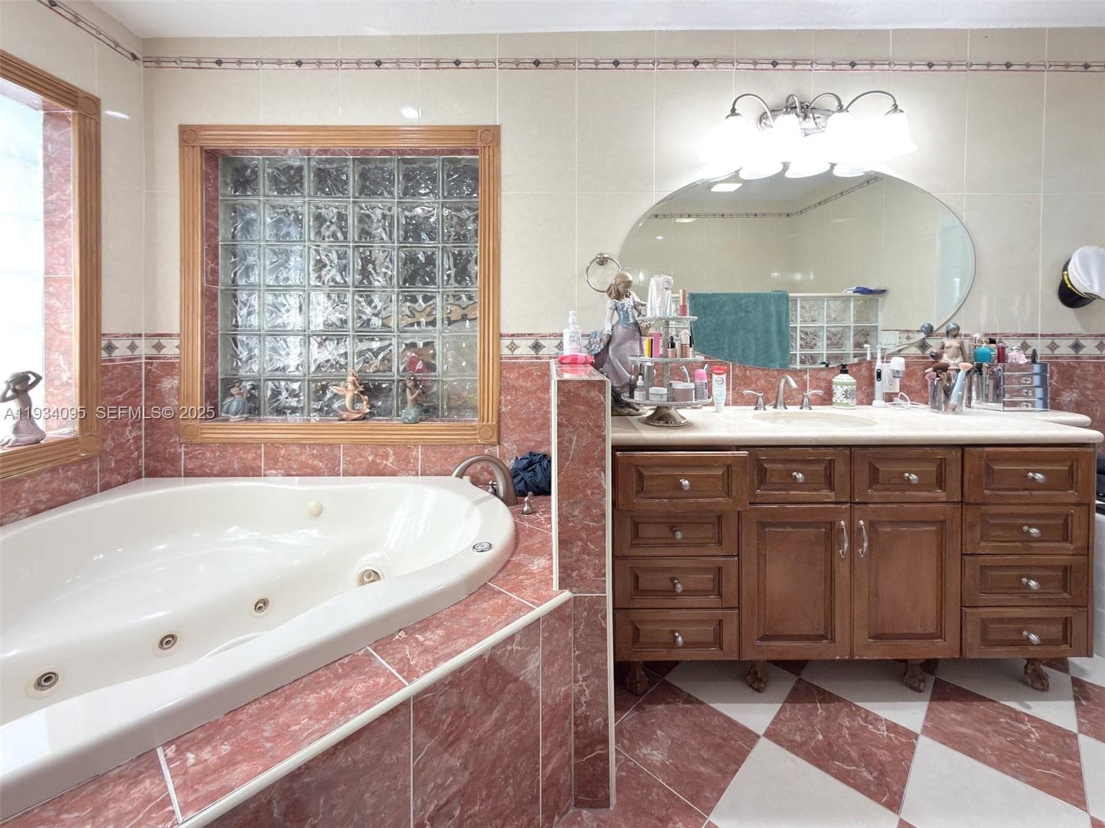2711 SW 117th Ct, Miami FL 33175 — 19