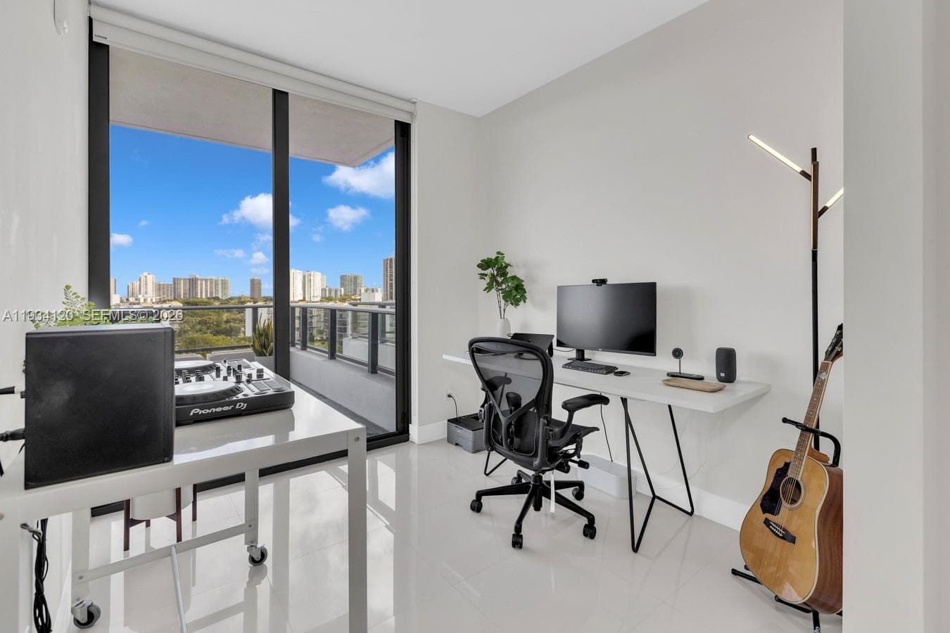 2960 NE 207 St # 810, Aventura FL 33180 — 13