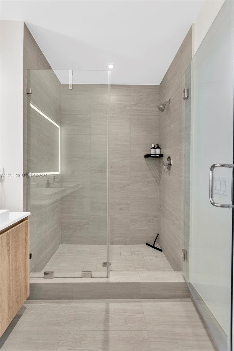 2960 NE 207 St # 810, Aventura FL 33180 — 12