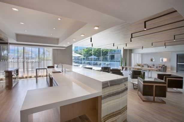 2960 NE 207 St # 810, Aventura FL 33180 — 40
