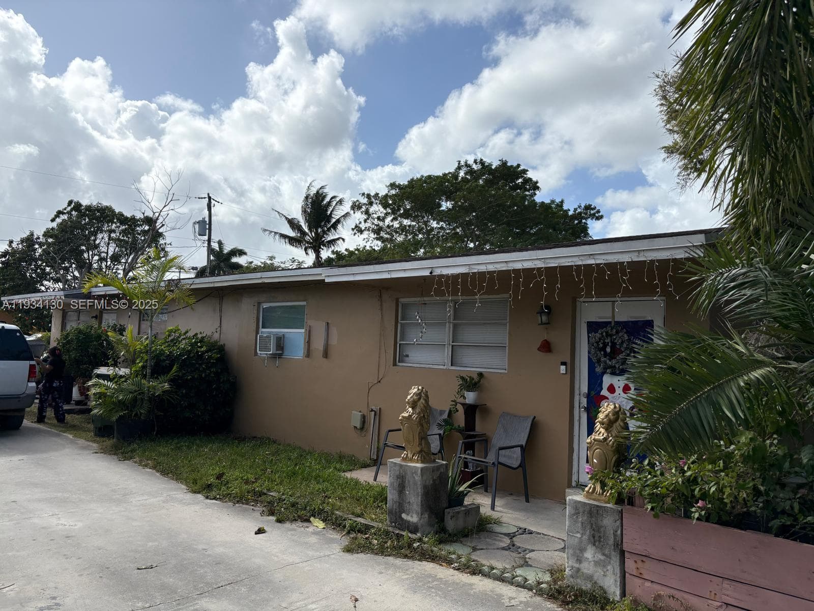 1160 NW 9th St, Homestead FL 33030 — 1
