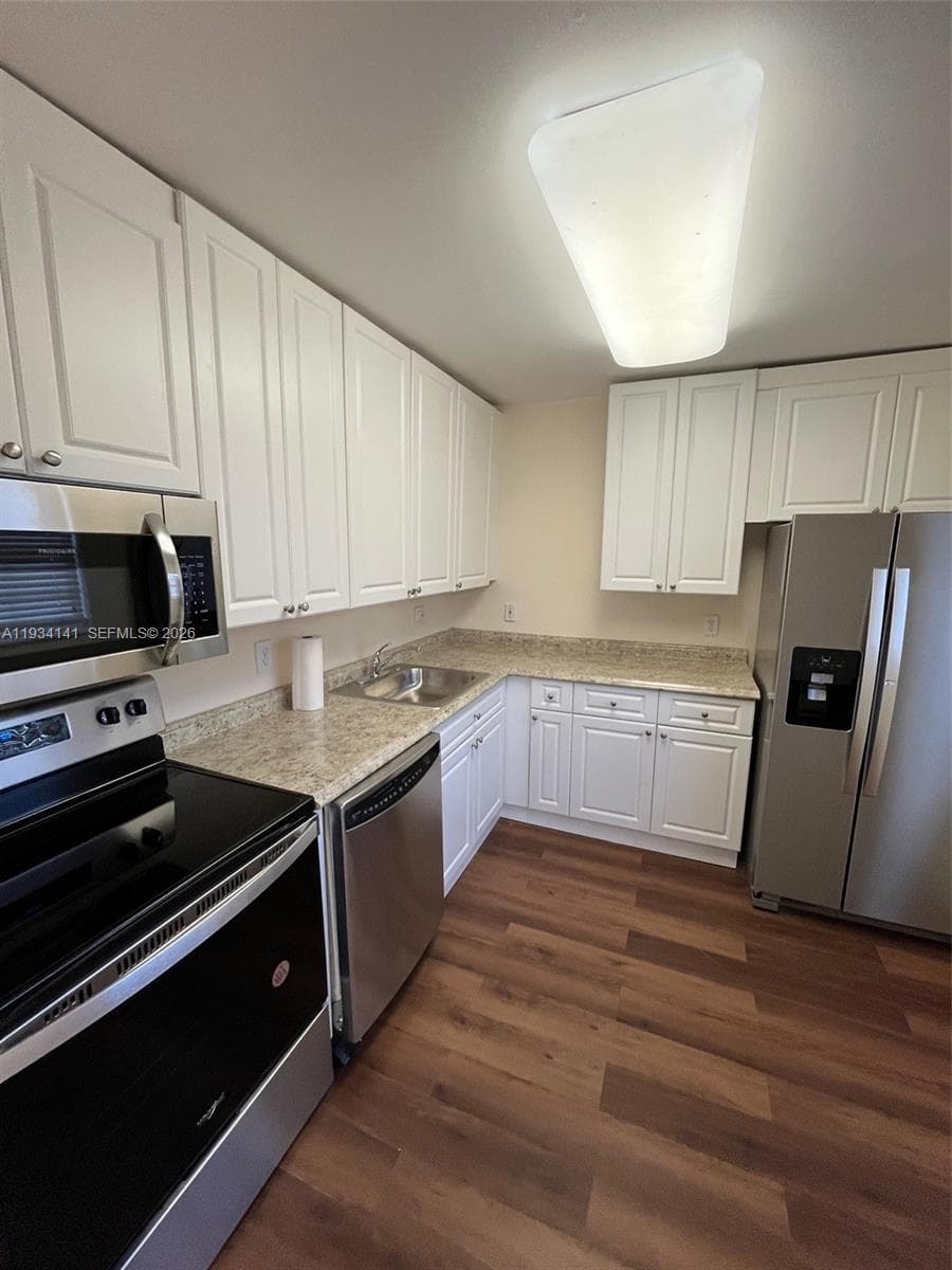 21121 SW 85th Ave # 311, Cutler Bay FL 33189 — 4