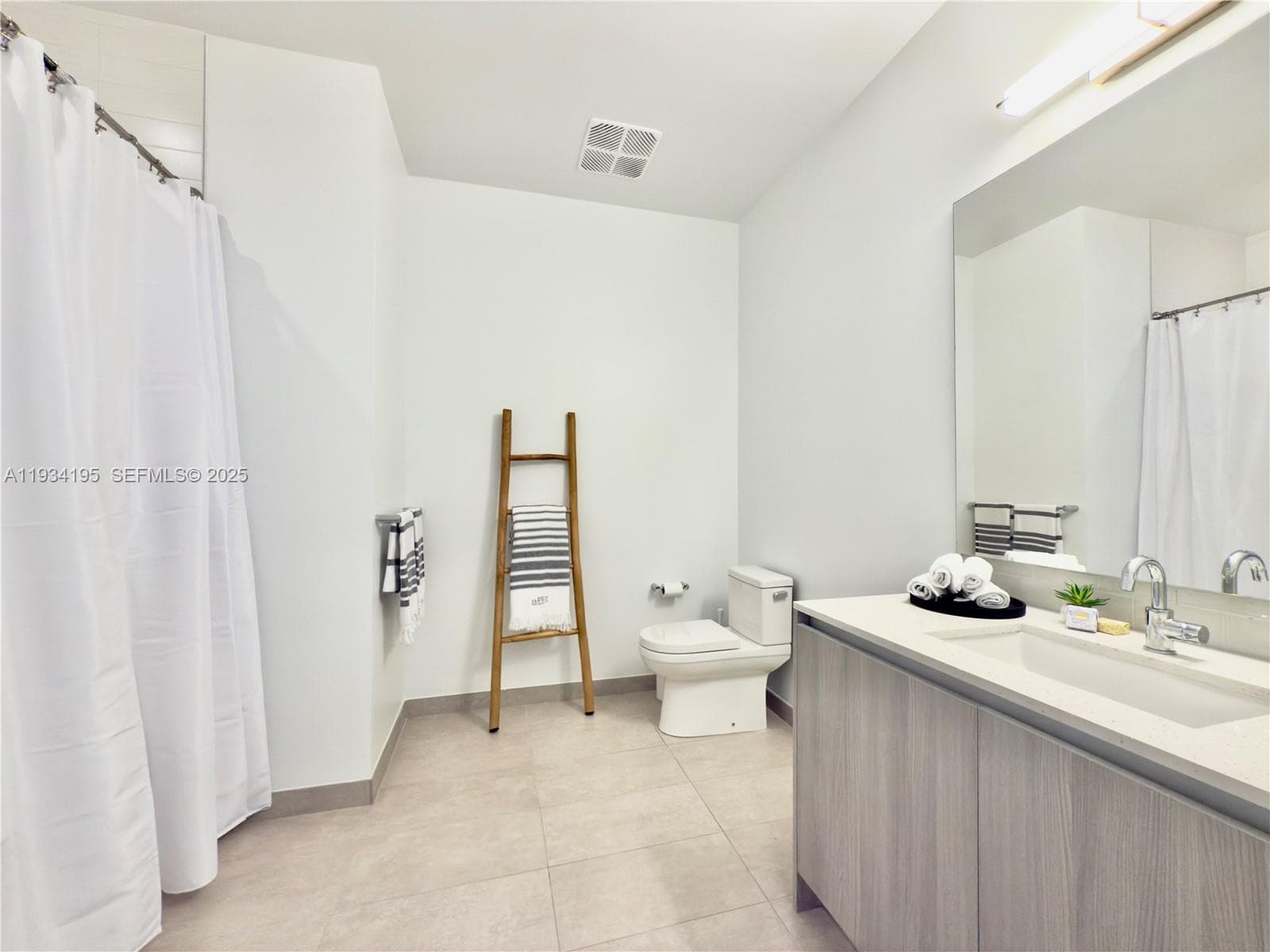 2800 SW 27th Terrace # 0211, Miami FL 33133 — 7