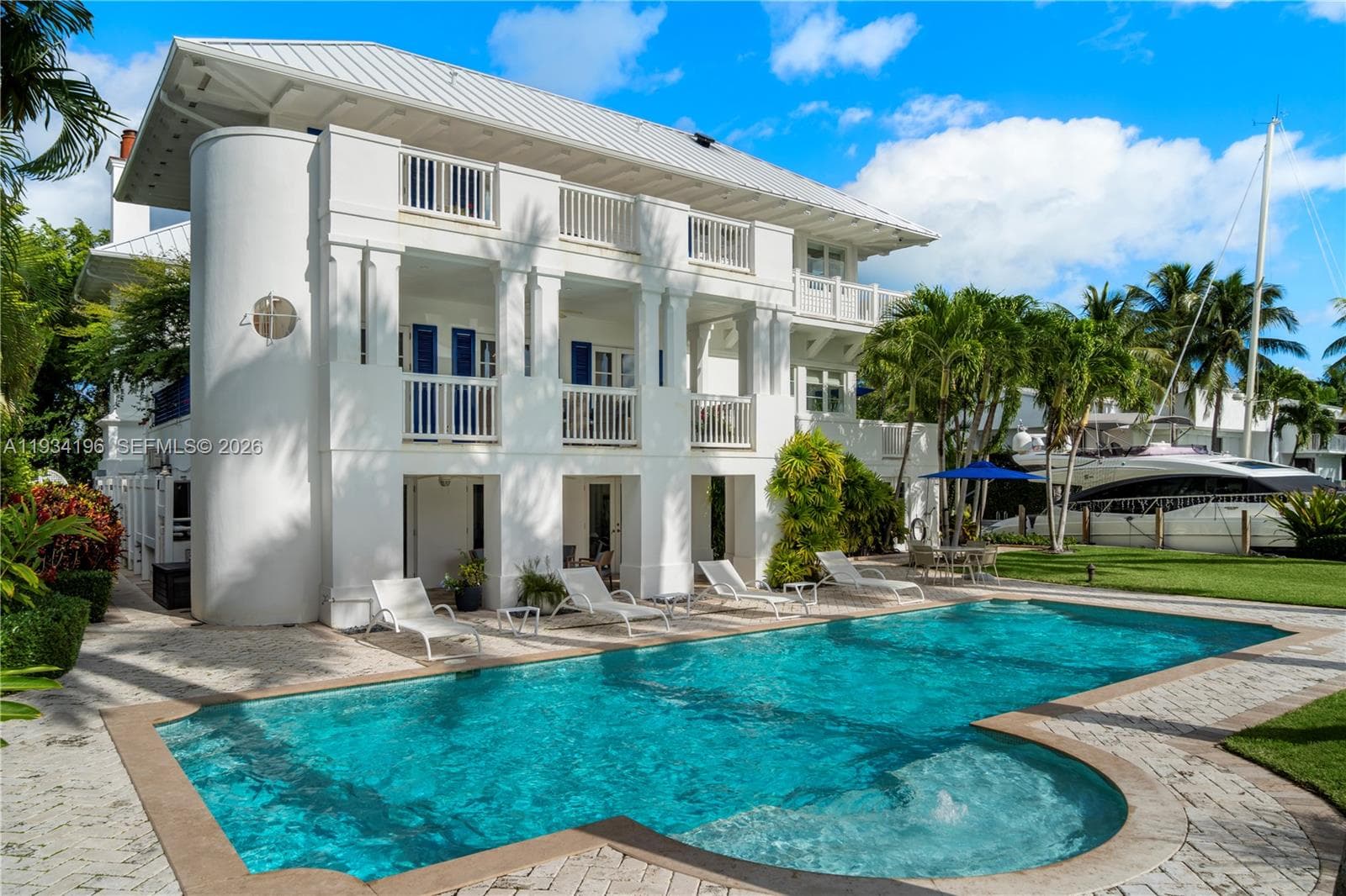 100 Cape Florida Dr, Key Biscayne FL 33149 — 52