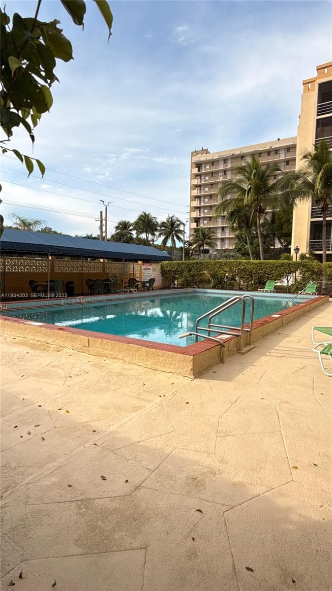 2935 NE 163rd St # 3P, North Miami Beach FL 33160 — 28
