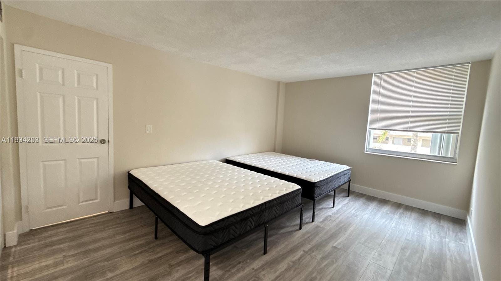 2935 NE 163rd St # 3P, North Miami Beach FL 33160 — 20