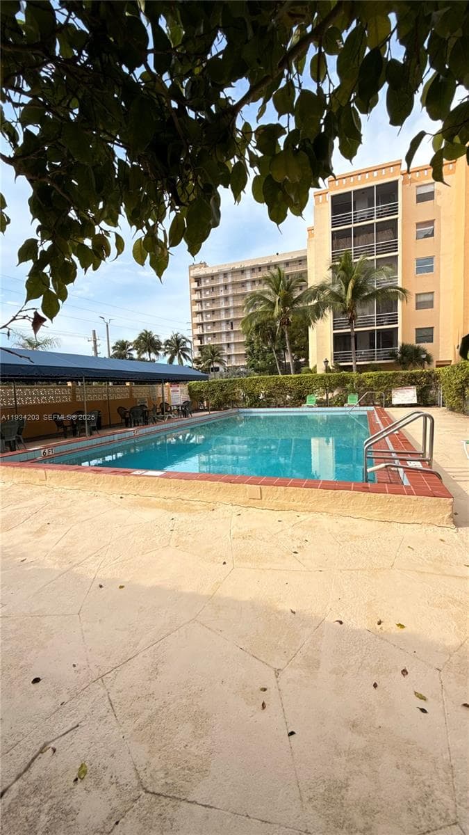 2935 NE 163rd St # 3P, North Miami Beach FL 33160 — 29