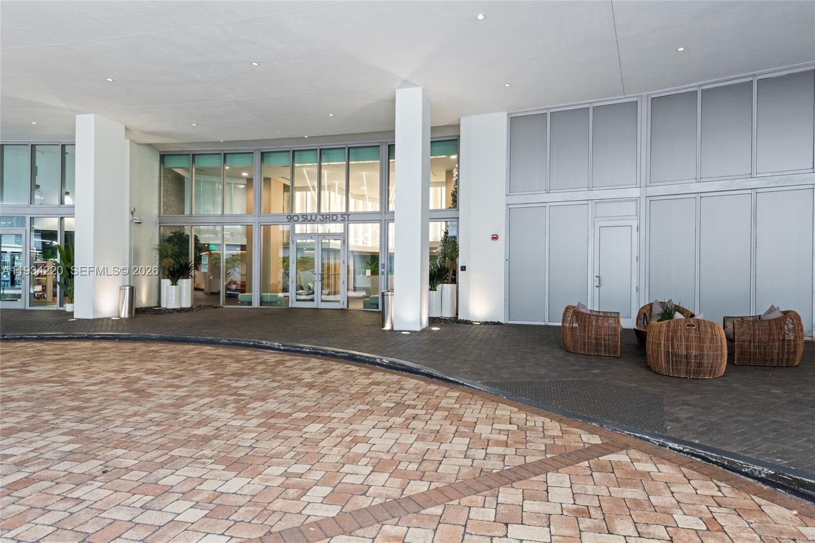 90 SW 3rd St # 2109, Miami FL 33130 — 26