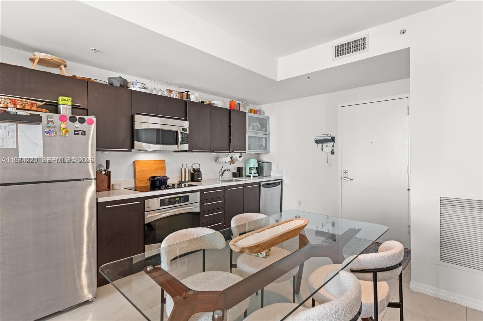 90 SW 3rd St # 2109, Miami FL 33130 — 14