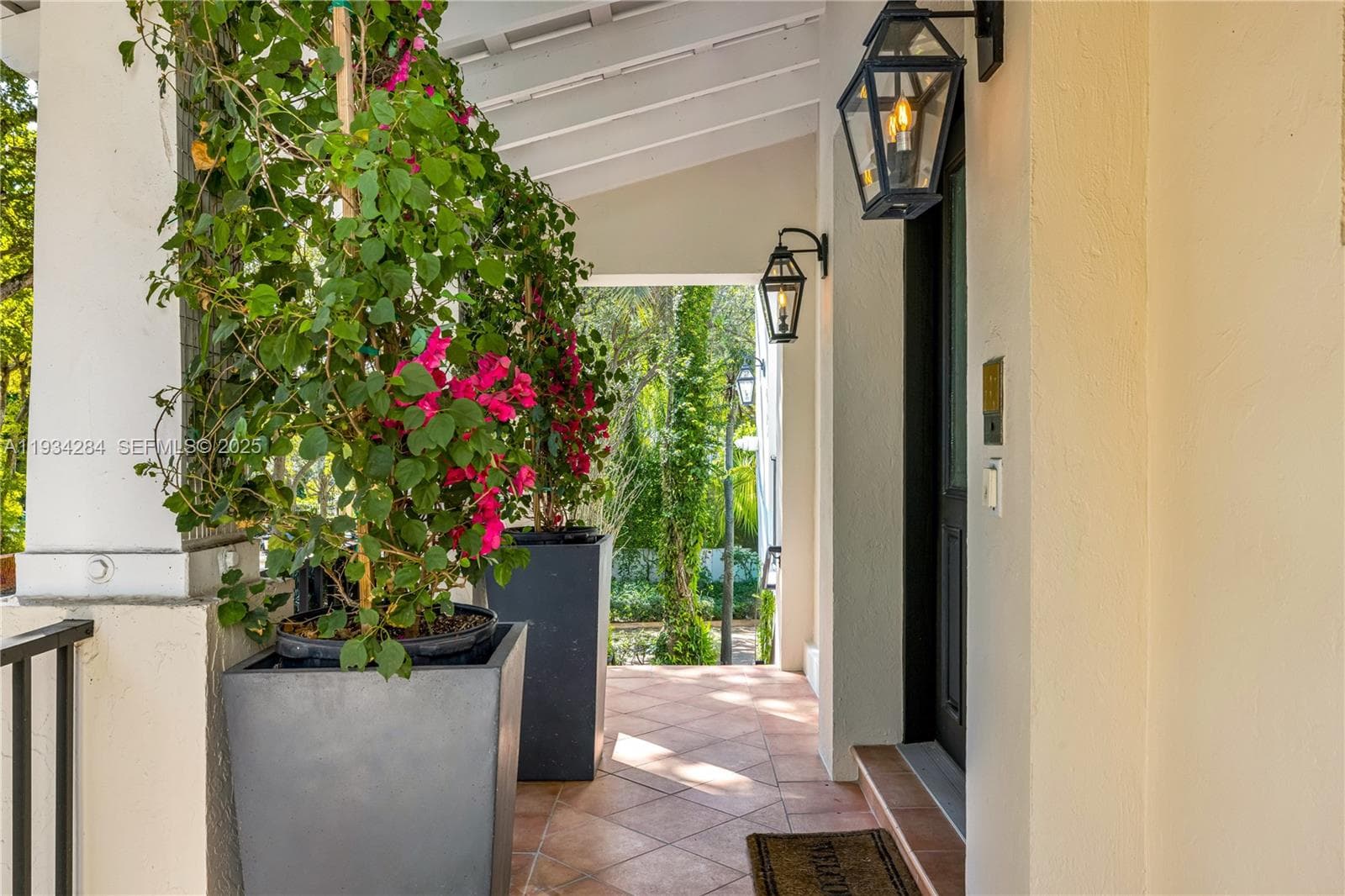 8000 Los Pinos Blvd, Coral Gables FL 33143 — 48