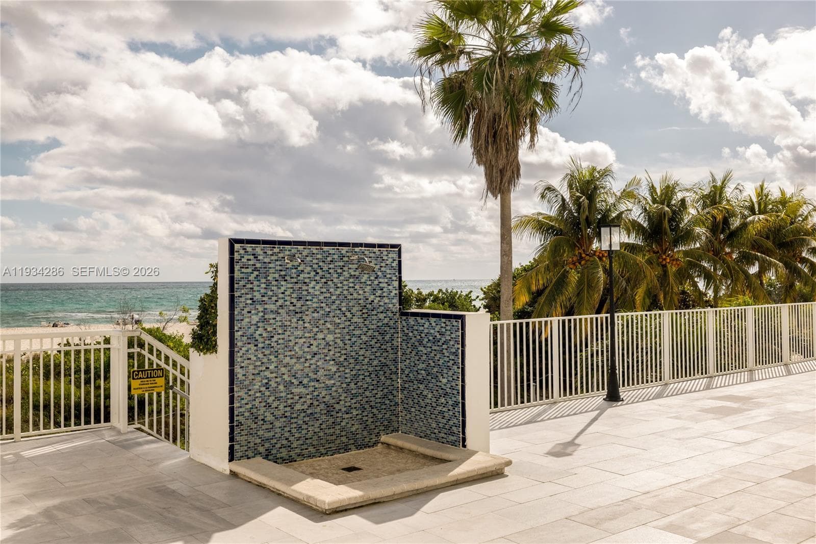 5601 Collins Ave # 1019, Miami Beach FL 33140 — 6