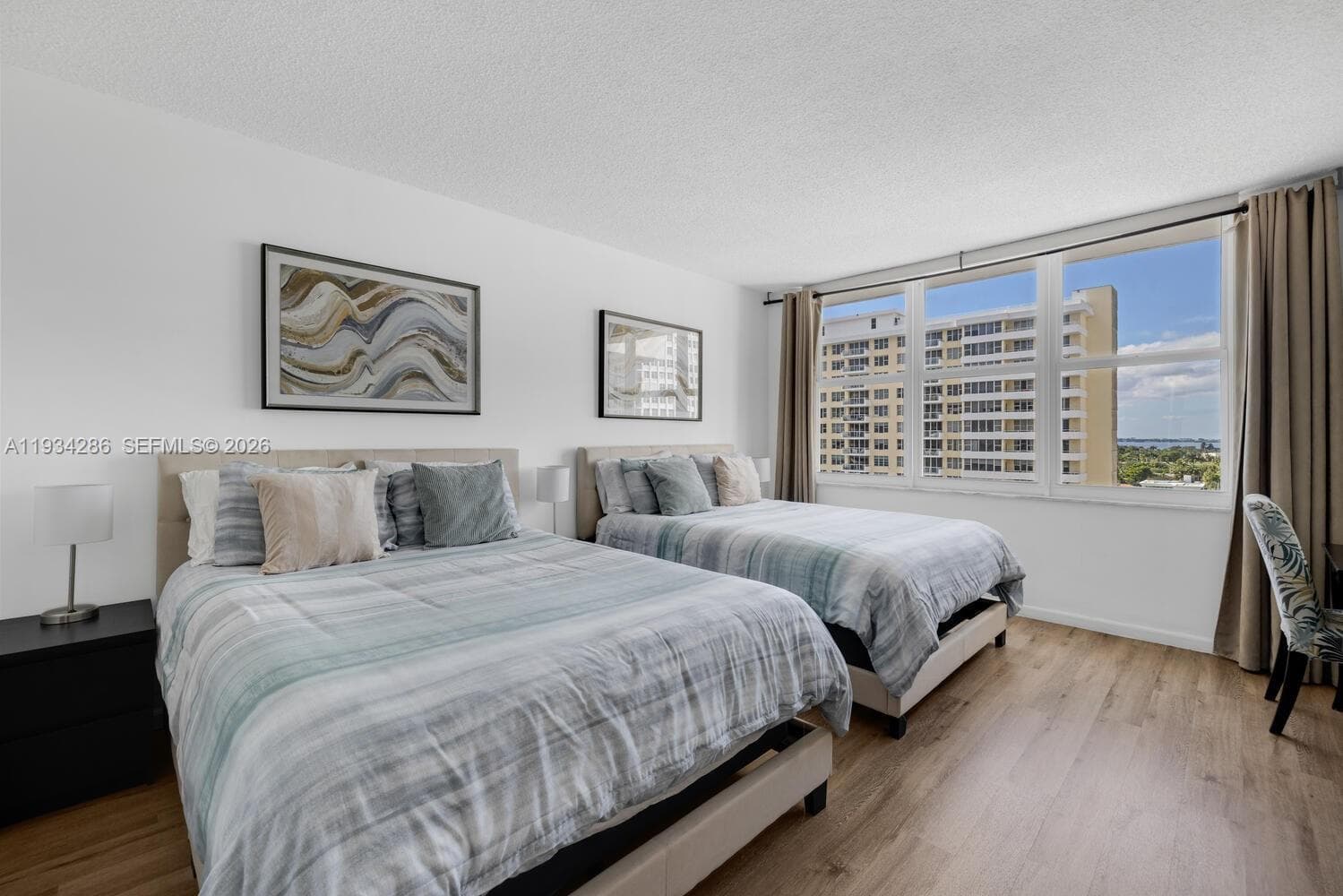 5601 Collins Ave # 1019, Miami Beach FL 33140 — 26