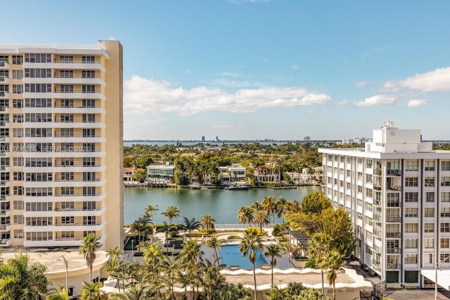 5601 Collins Ave # 1019, Miami Beach FL 33140 — 11