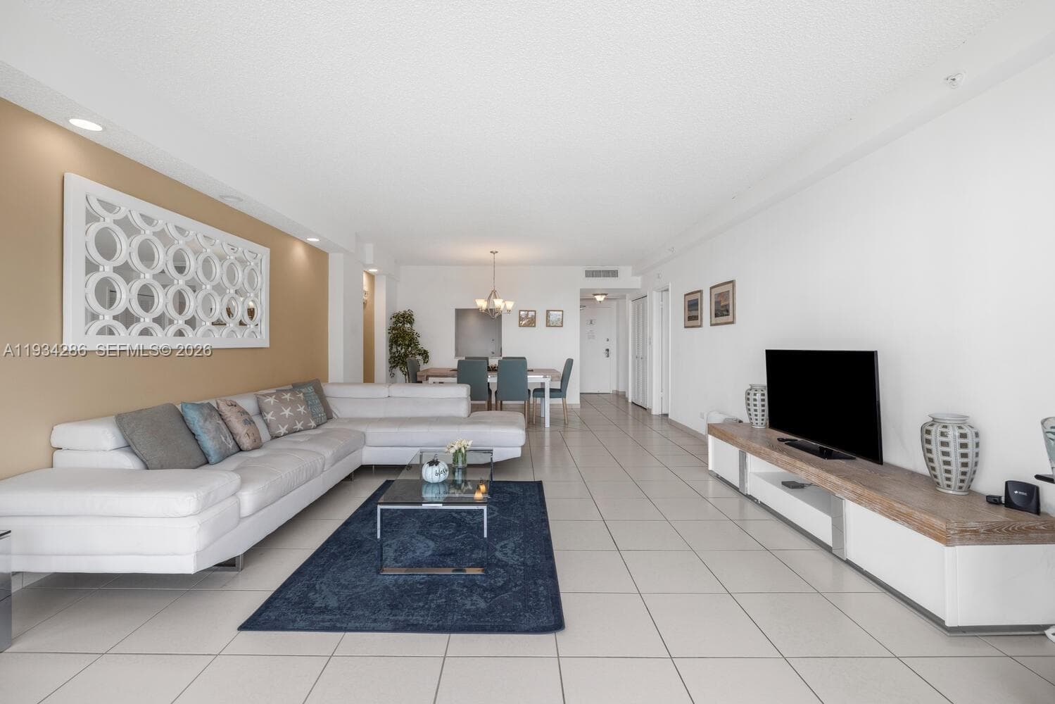 5601 Collins Ave # 1019, Miami Beach FL 33140 — 19