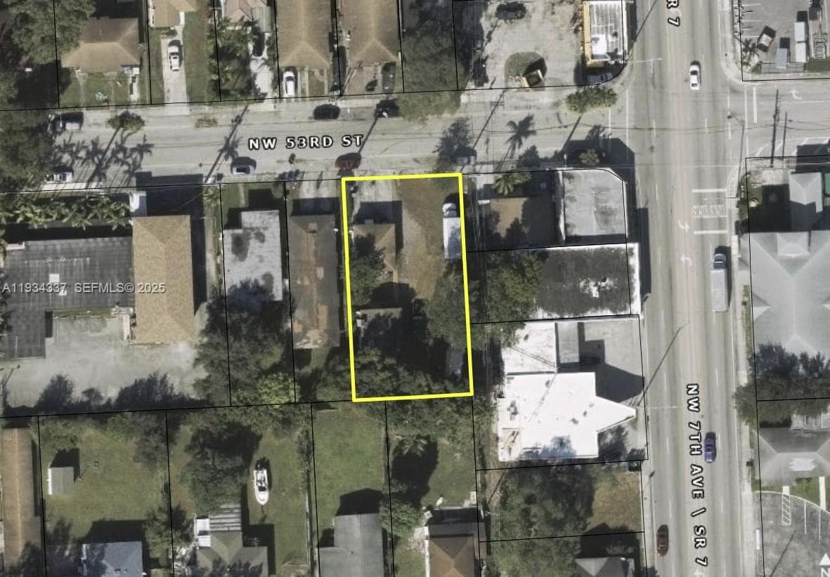 722 NW 53rd St, Miami FL 33127 — 2