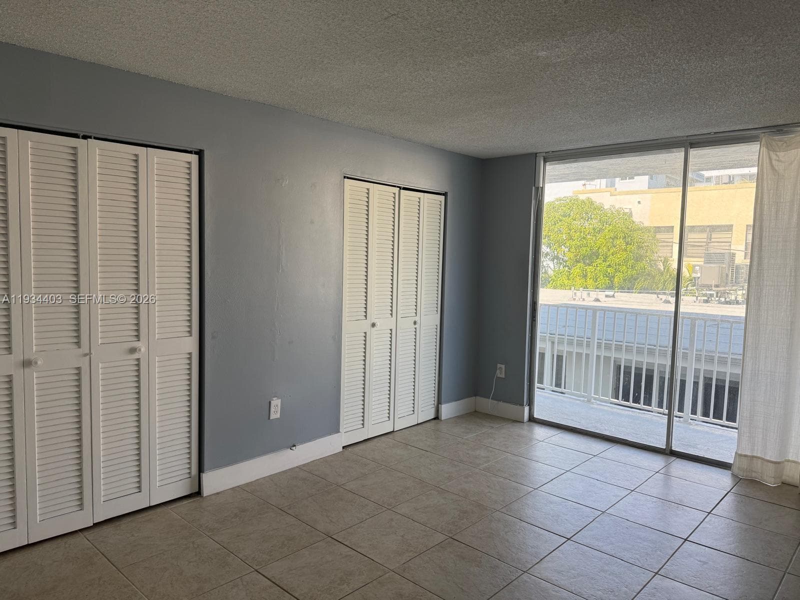 910 Michigan Ave # 305, Miami Beach FL 33139 — 6