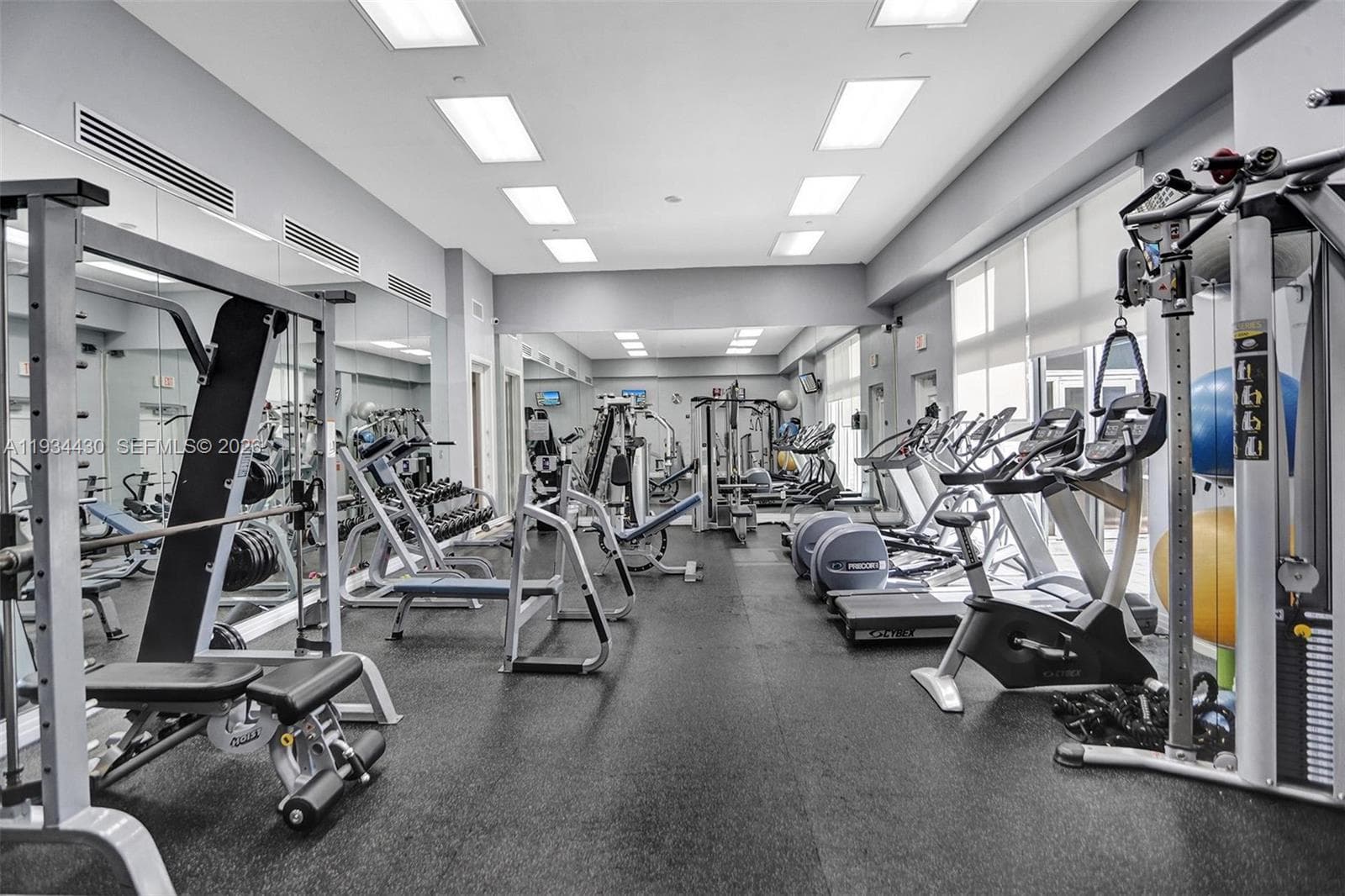 6917 Collins Ave # 503, Miami Beach FL 33141 — 39