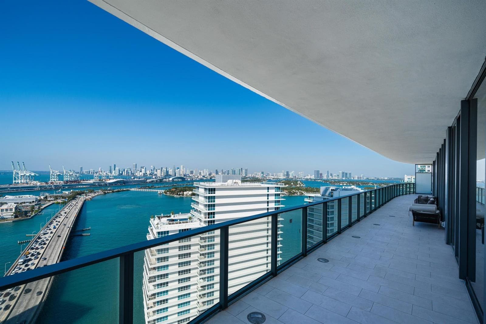 500 Alton # 2702, Miami Beach FL 33139 — 26