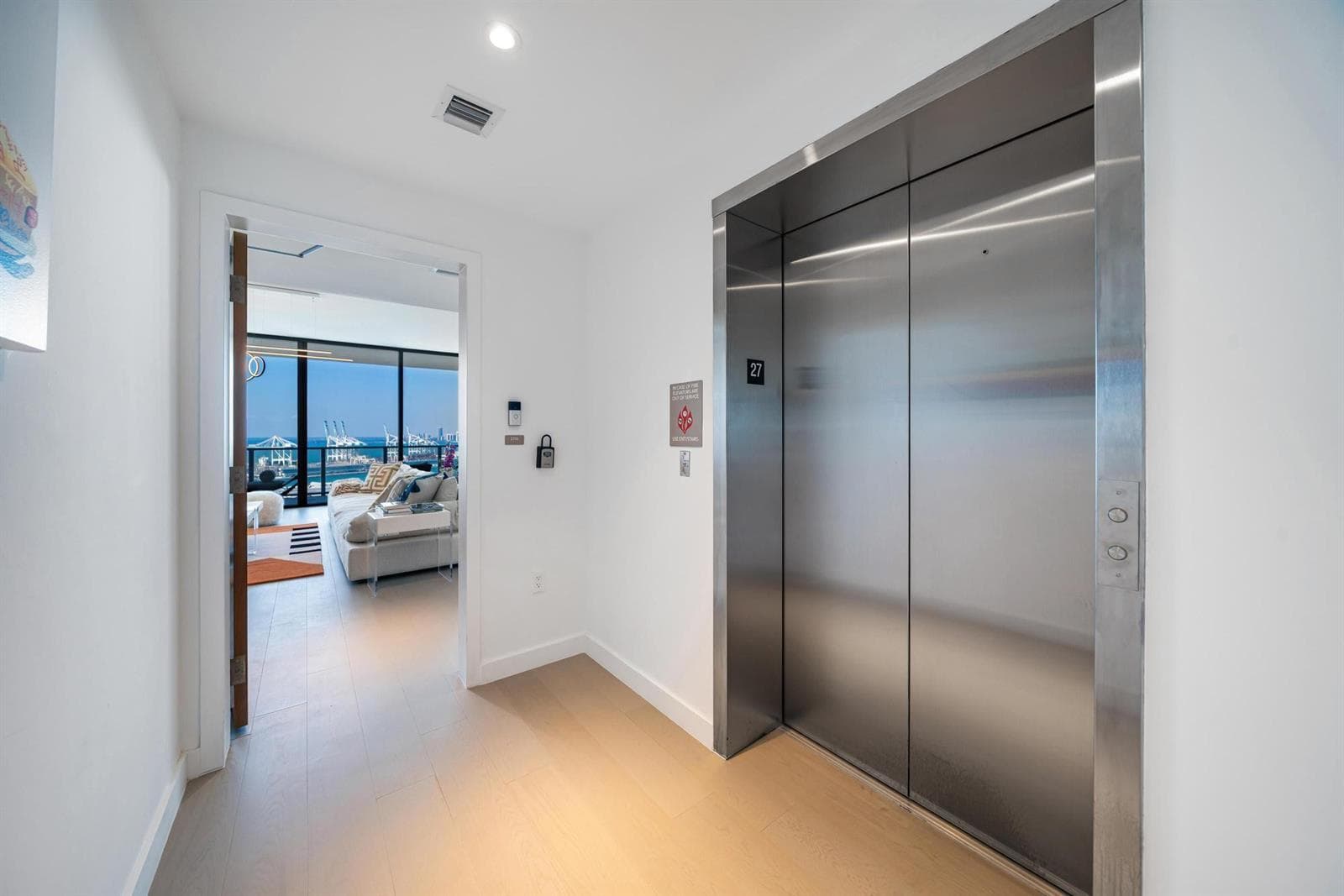 500 Alton # 2702, Miami Beach FL 33139 — 32