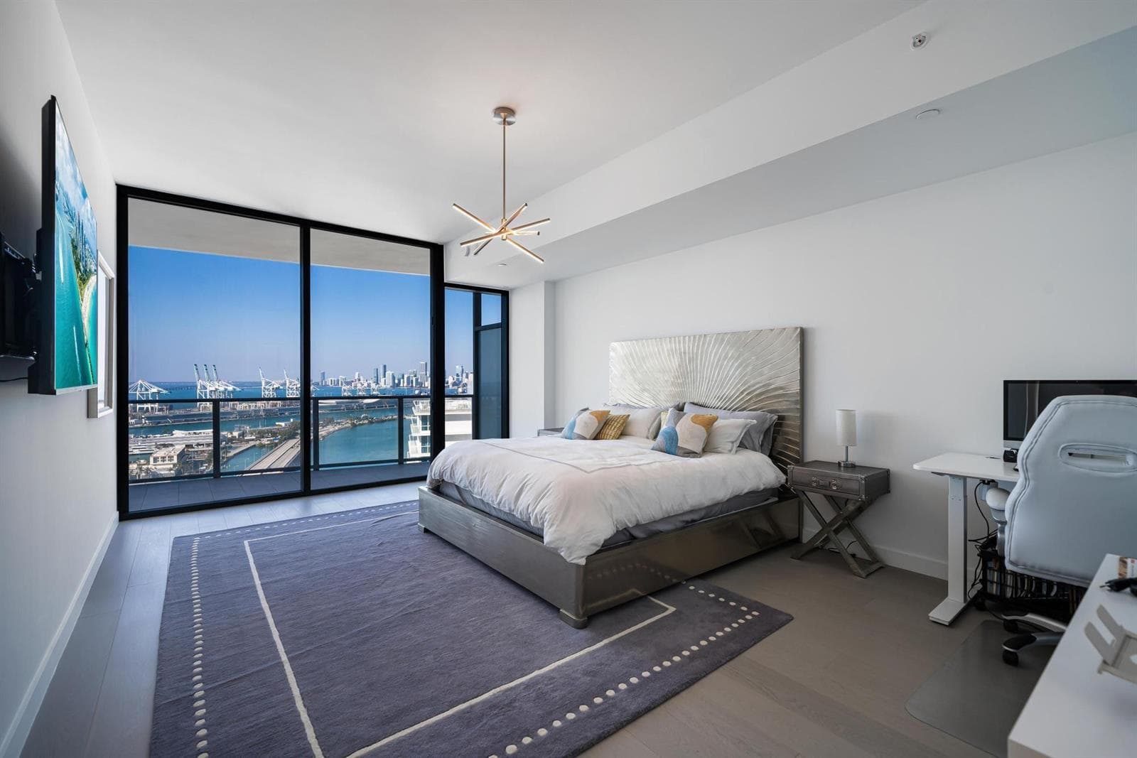 500 Alton # 2702, Miami Beach FL 33139 — 14