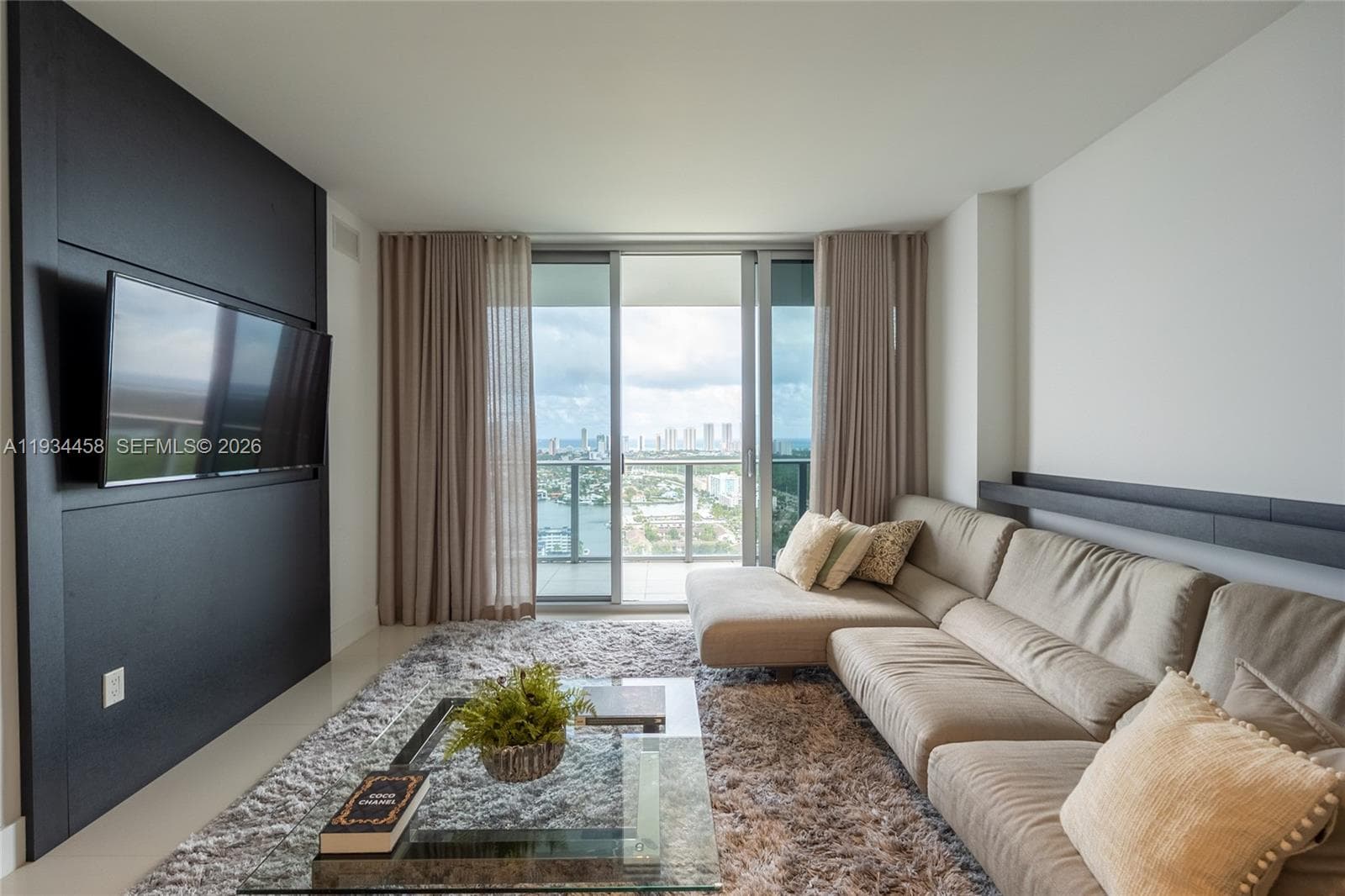 16385 Biscayne Blvd # 3117, North Miami Beach FL 33160 — 6