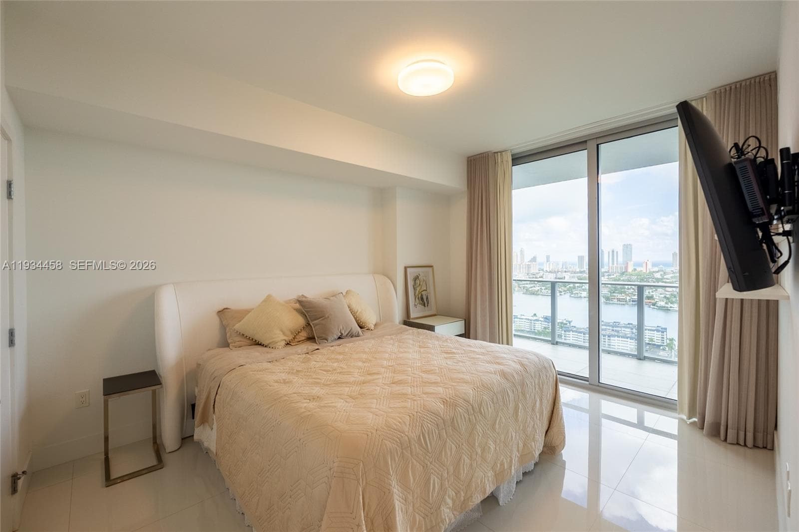 16385 Biscayne Blvd # 3117, North Miami Beach FL 33160 — 9