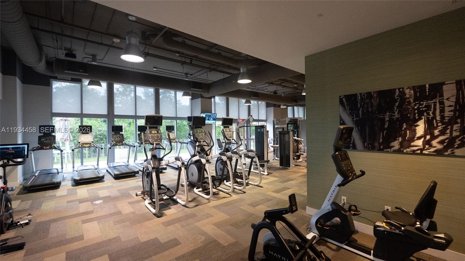 16385 Biscayne Blvd # 3117, North Miami Beach FL 33160 — 24