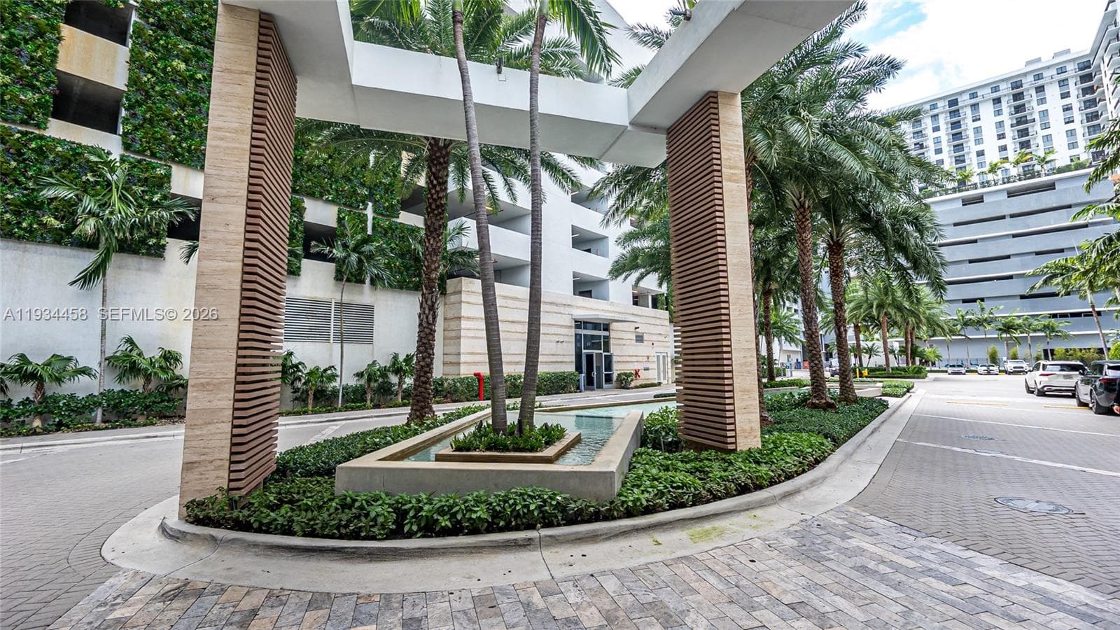 16385 Biscayne Blvd # 3117, North Miami Beach FL 33160 — 45