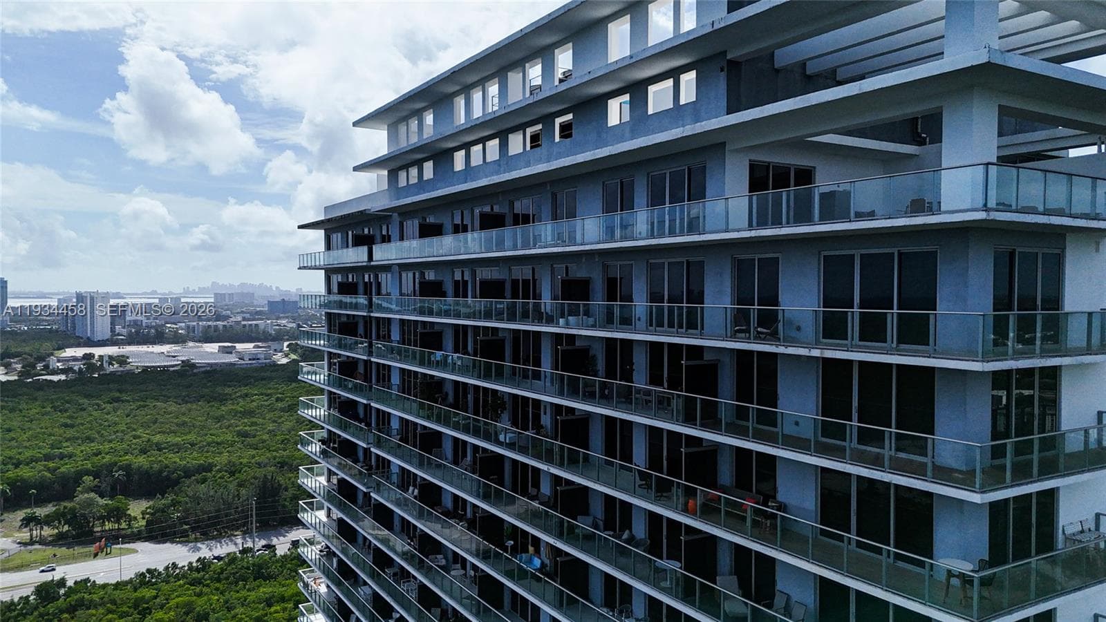 16385 Biscayne Blvd # 3117, North Miami Beach FL 33160 — 51
