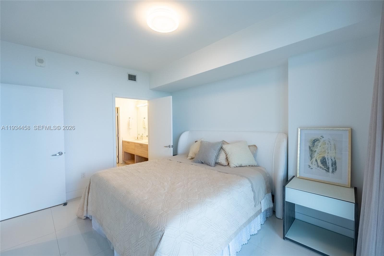 16385 Biscayne Blvd # 3117, North Miami Beach FL 33160 — 11