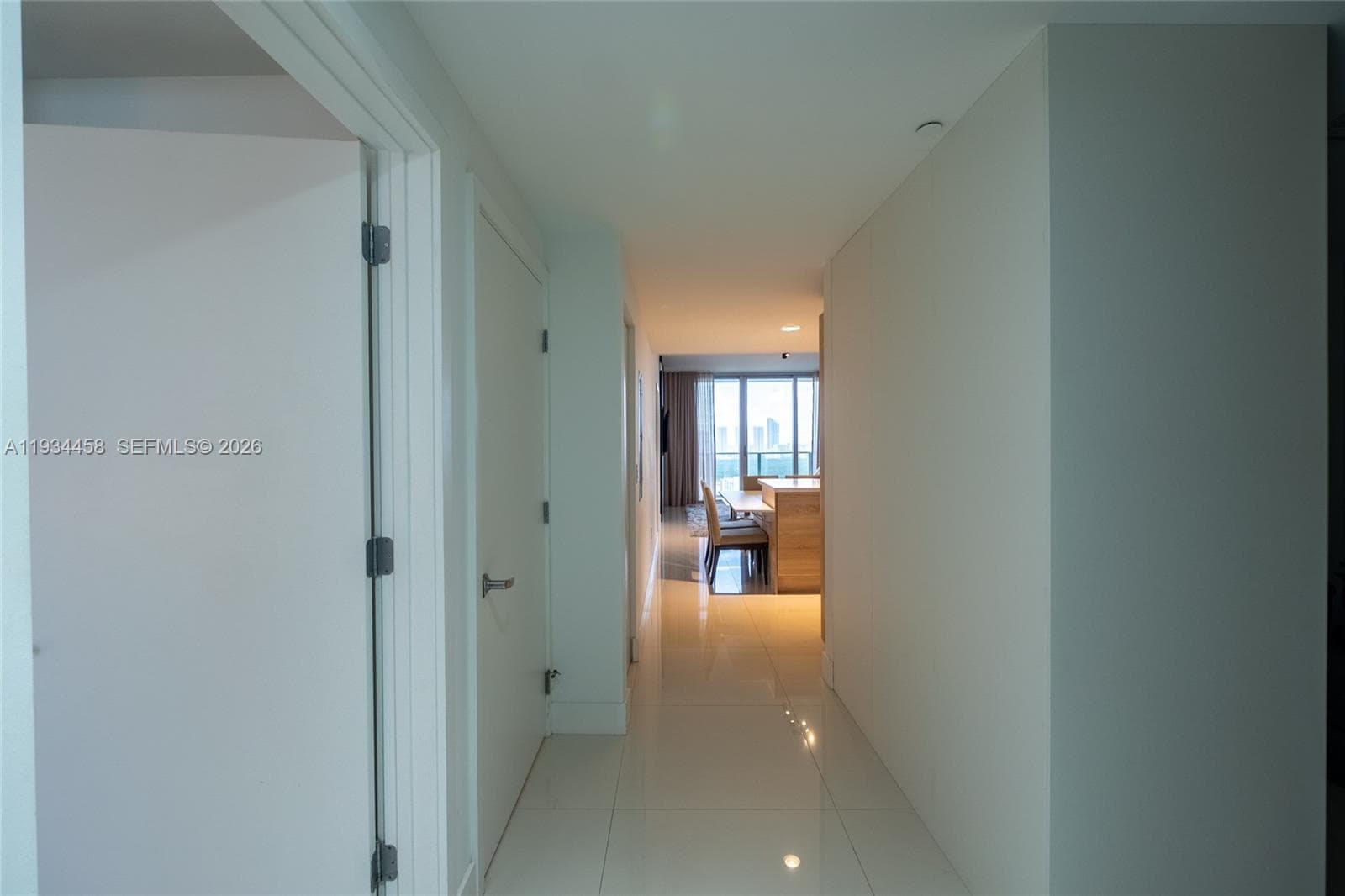 16385 Biscayne Blvd # 3117, North Miami Beach FL 33160 — 21
